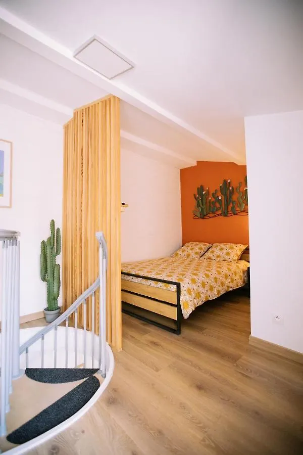 Appartement Soleil de Provence - Toulon 0*,  France